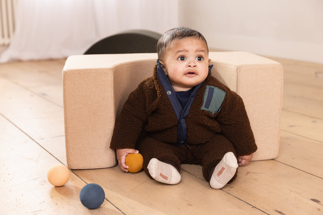 Jacket Garat Pinecone