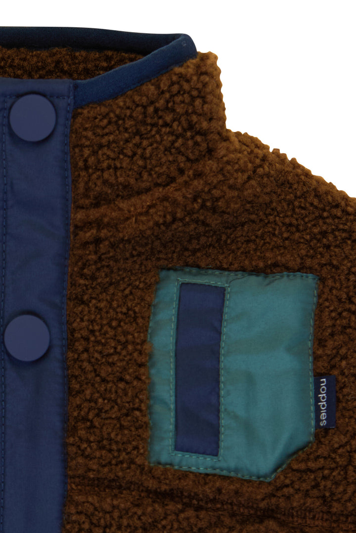 Jacket Garat Pinecone