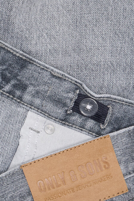 Short EDGE Medium Grey Denim Straight Fit