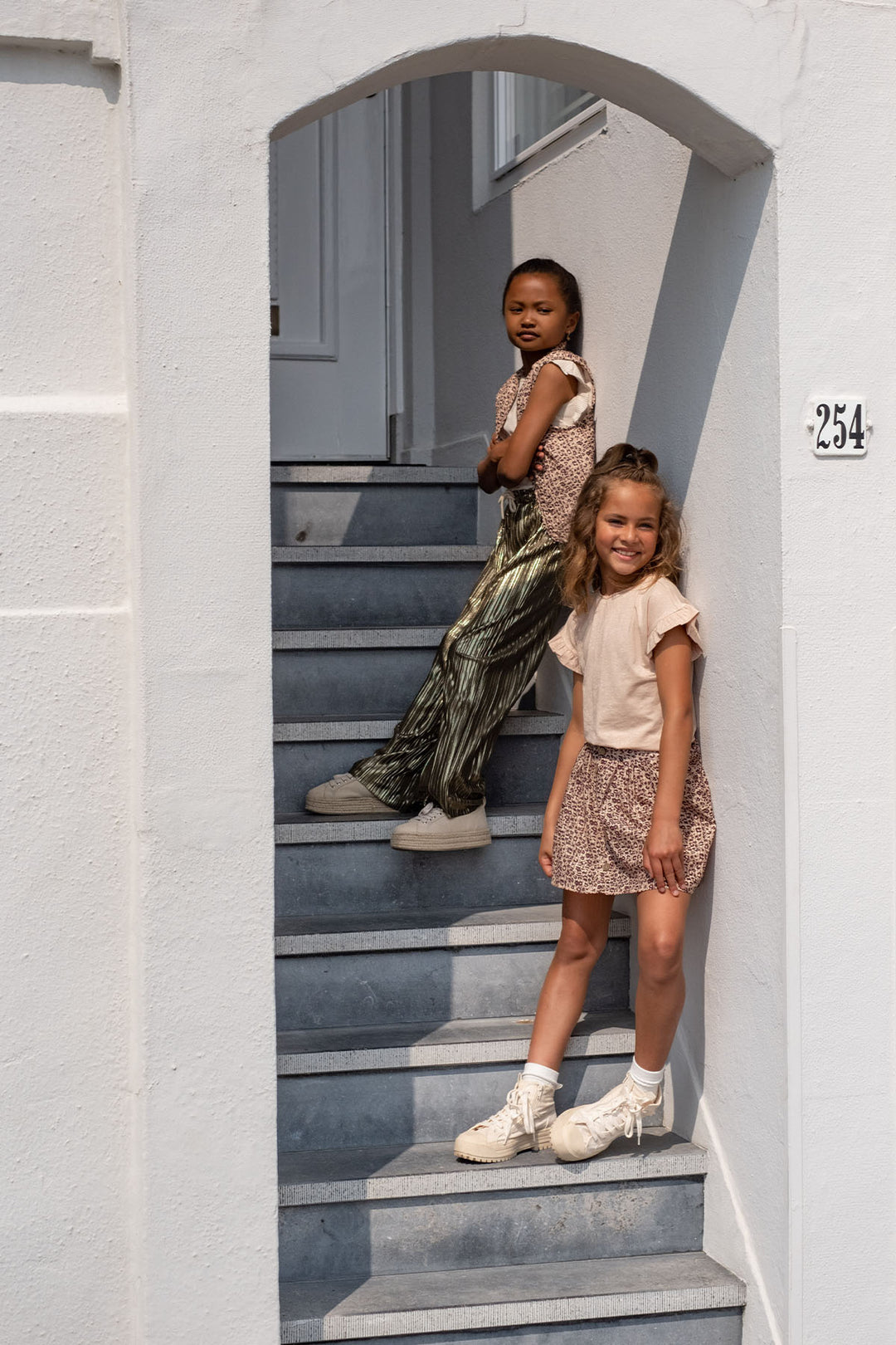 Kids rok Sophie Flo girls skirt with buttons peachy leopard