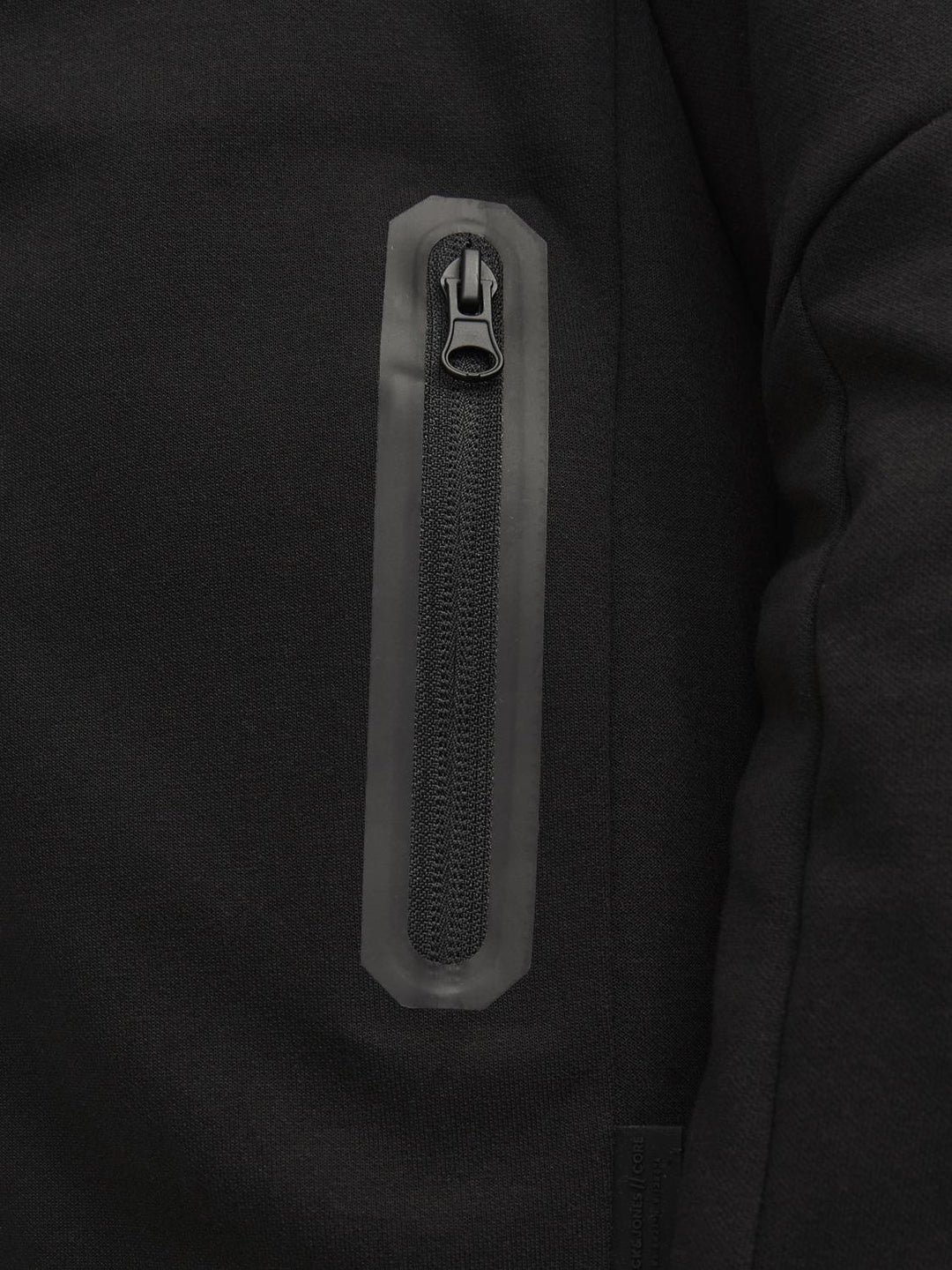 Vest FUSION Black Regular Fit