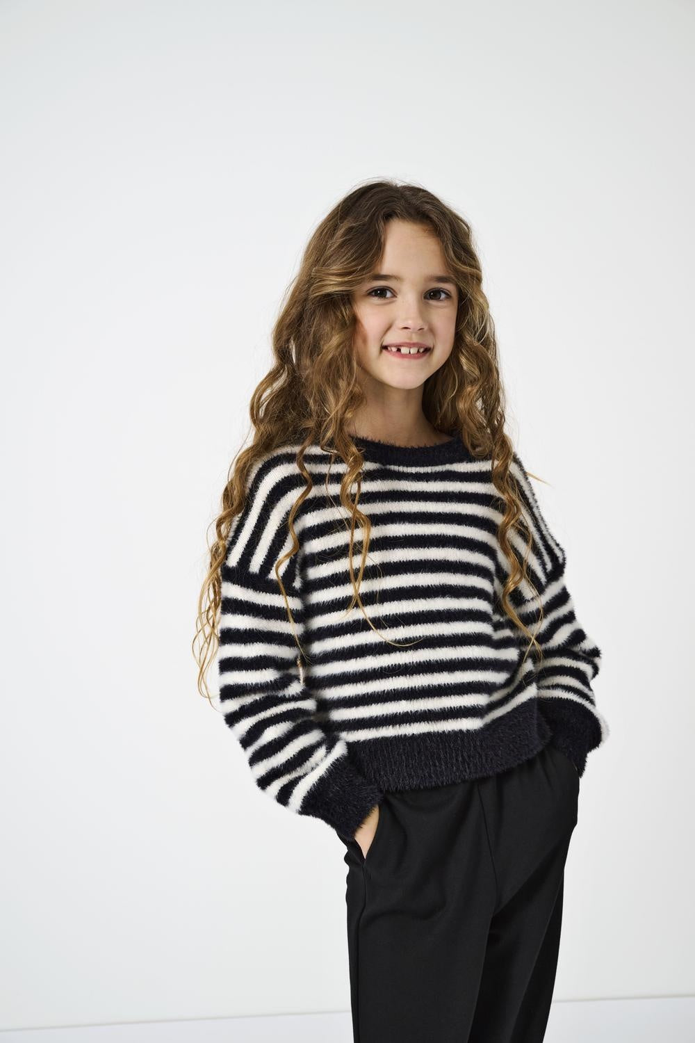 Kids trui NEWPIUMO Black Egret Standard Fit