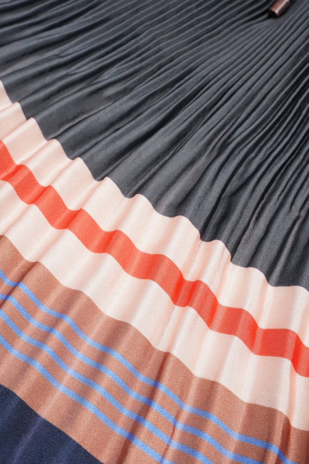 Kids rok Nulan plissee satin with border print Navy Blazer