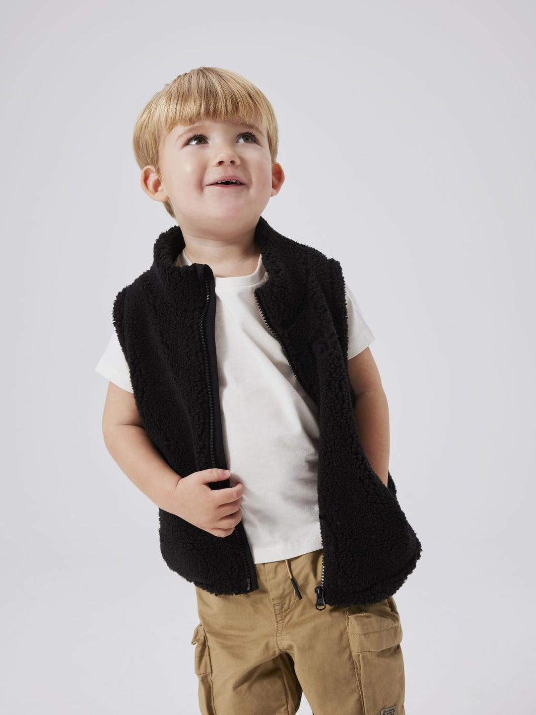 Mini vest LOFE Black Regular Fit