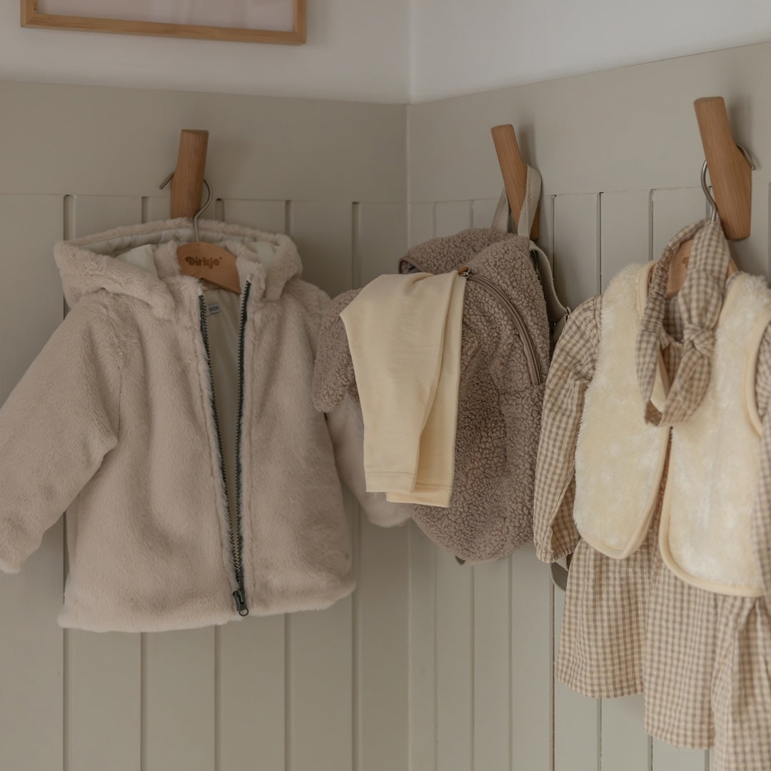 Jas Off white - 01 Girls lovely