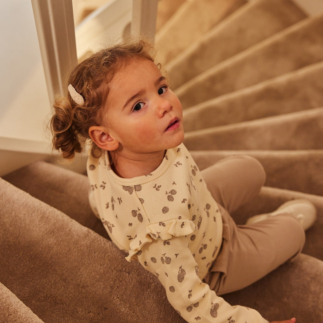 Trui loose fit Off white - 02 Girls pretty fall