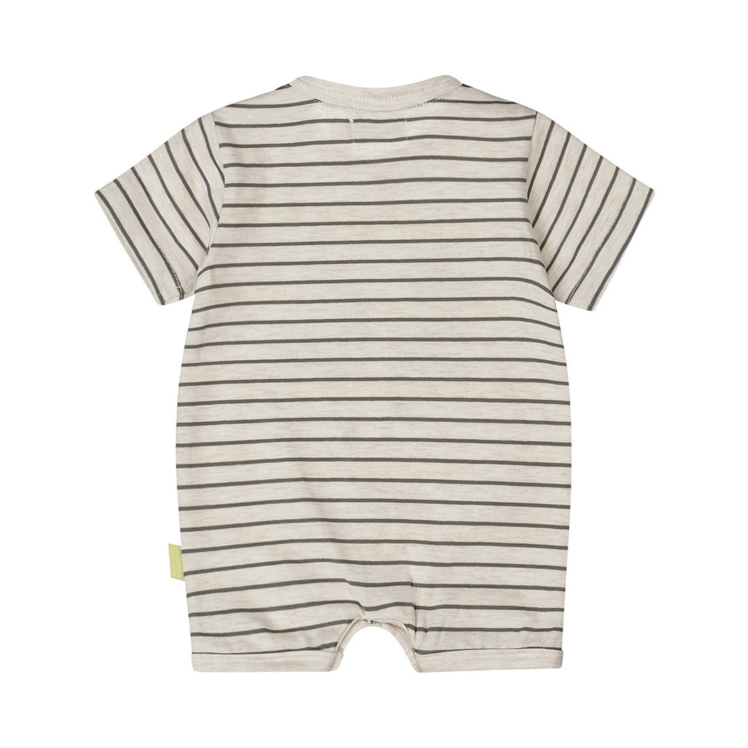 Boxpak Off white - 05 Boys jump around