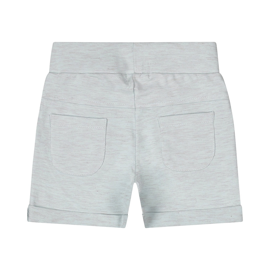 Kurz Hellblau - 05 Jungen springen herum