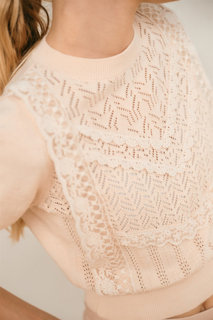 Pullover Kader gestrickte Häkel-Details Perlenweiß