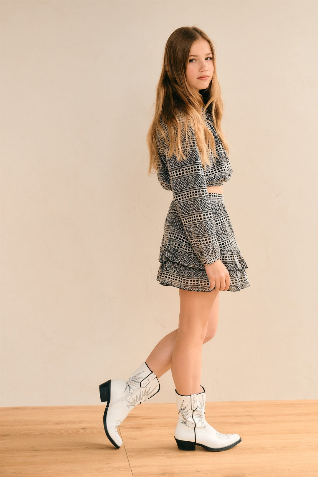 Rock Naia Kurz Bestickter Chiffon Perlen Elfenbein