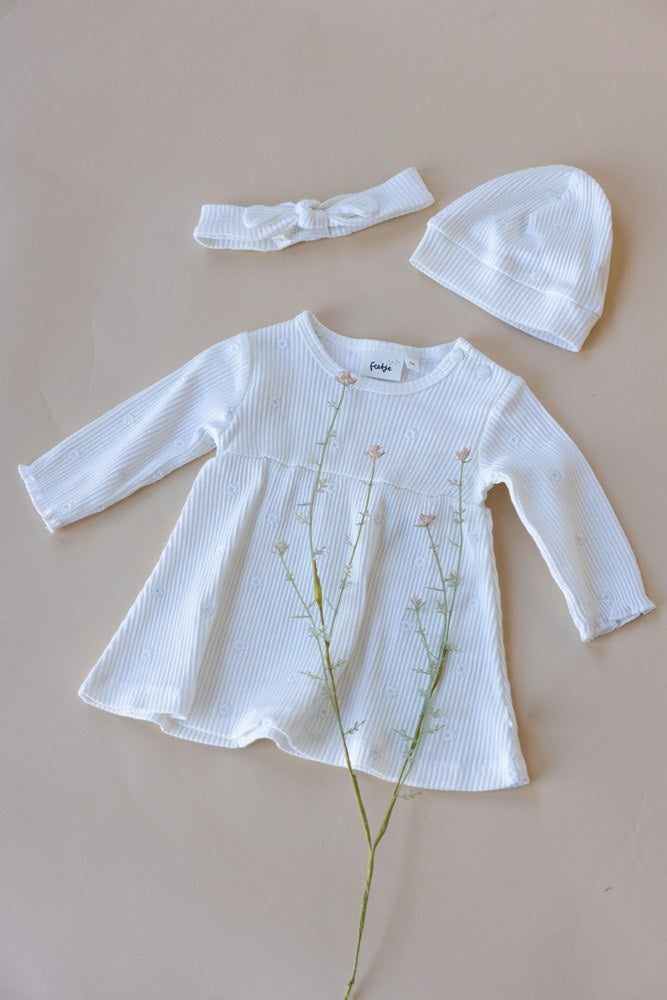 Mutsje rib met borduursels Offwhite - Strawberry Fields