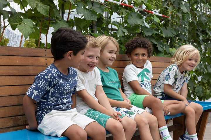 Short Groen - Explore More