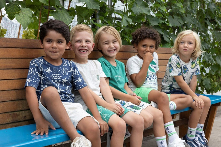 Short Groen - Explore More