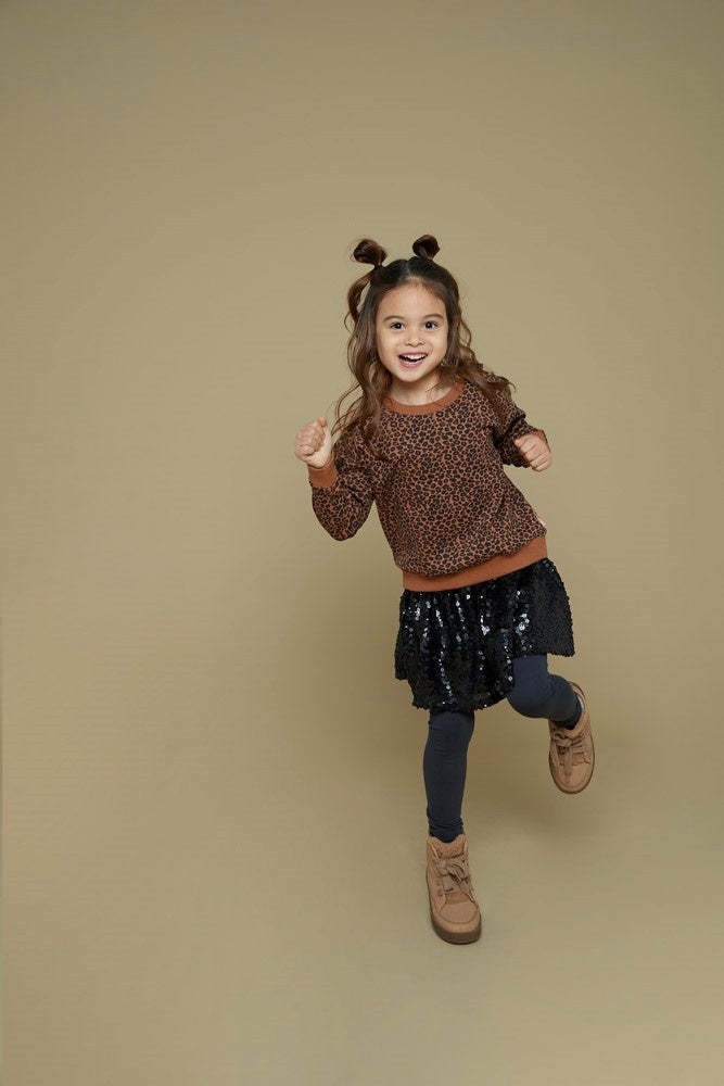 Sweater Bruin - Queen Of Hearts