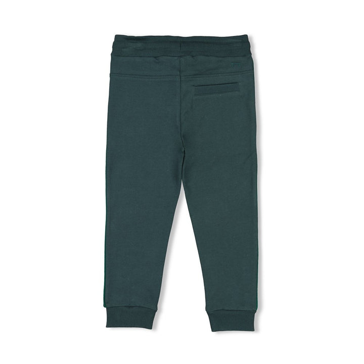 Broek Petrol - Chasing Trails