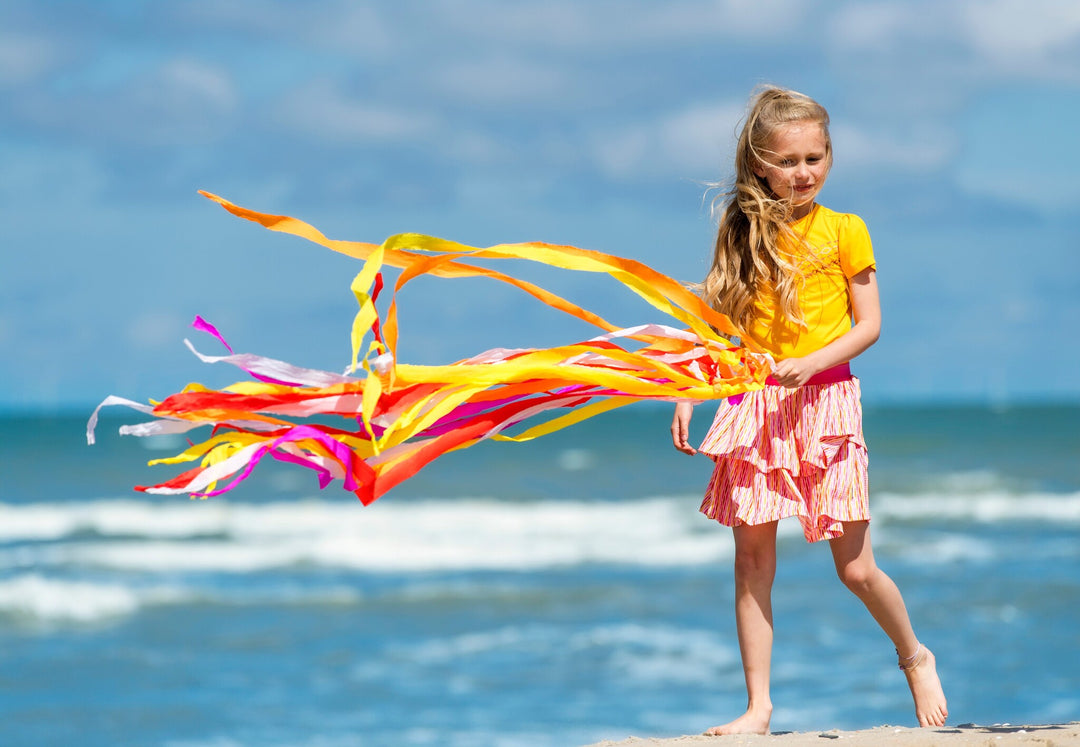 Kinderkleid Donna Kleid mit bedrucktem 2-lagigem Rock Strahlendes Gelb