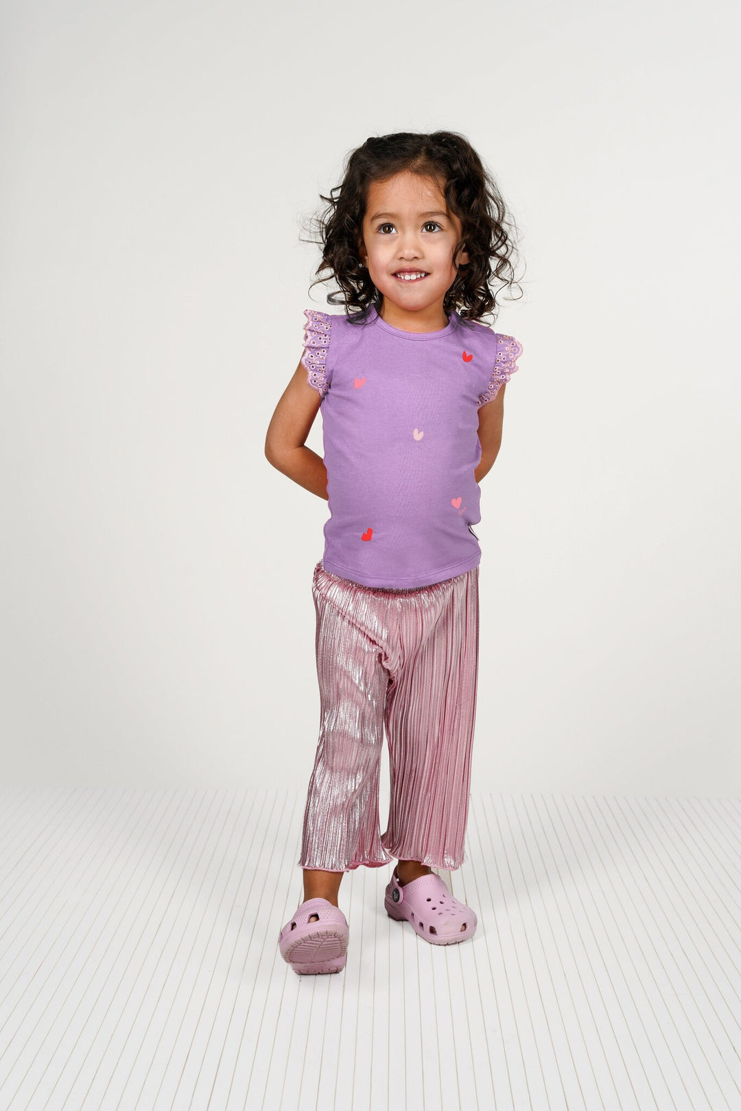 Baby T-Shirt Taria Mini T-Shirt mit besticktem Ärmel Helllila