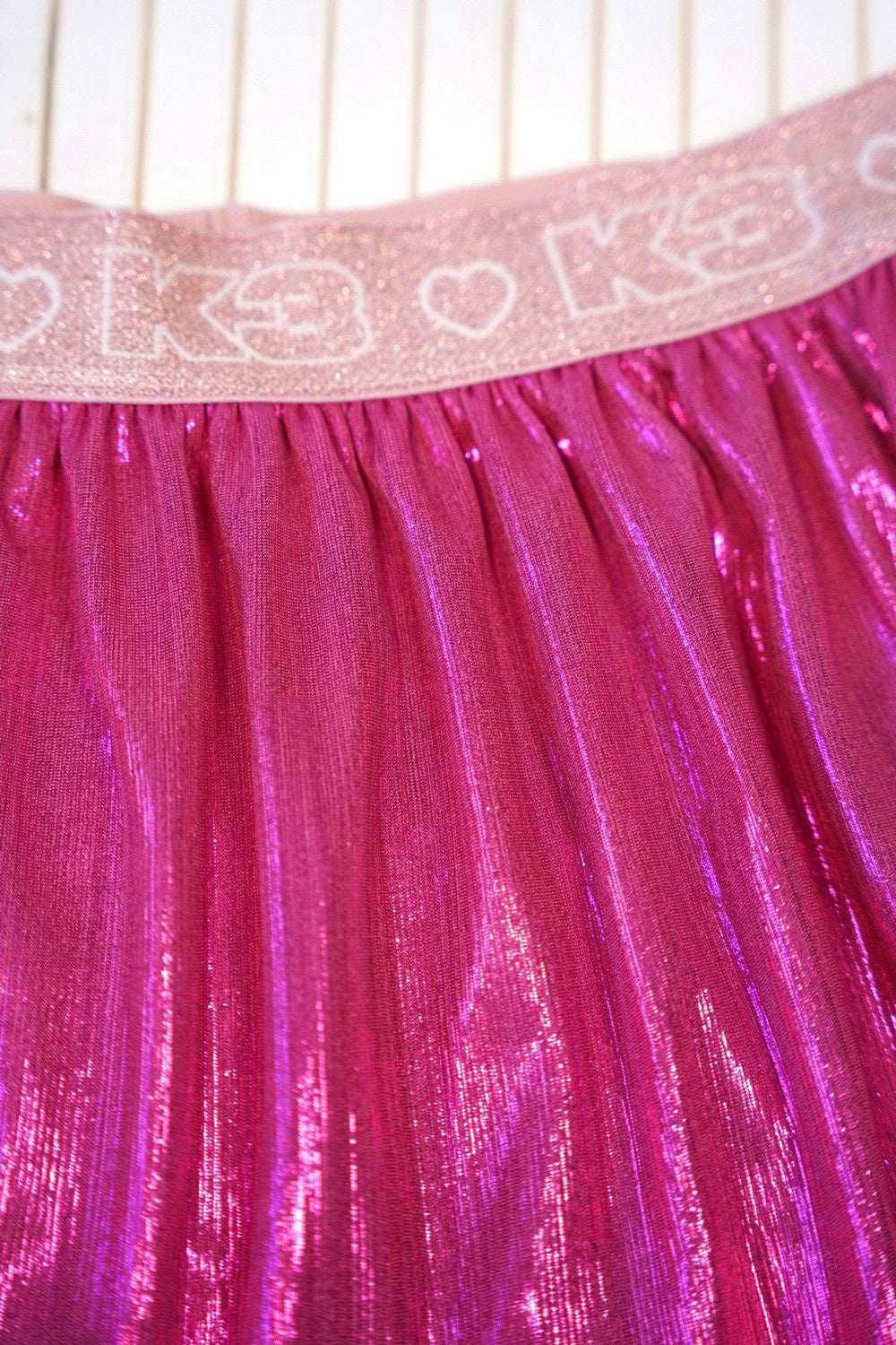 X K3 Roza metallic plisse rok